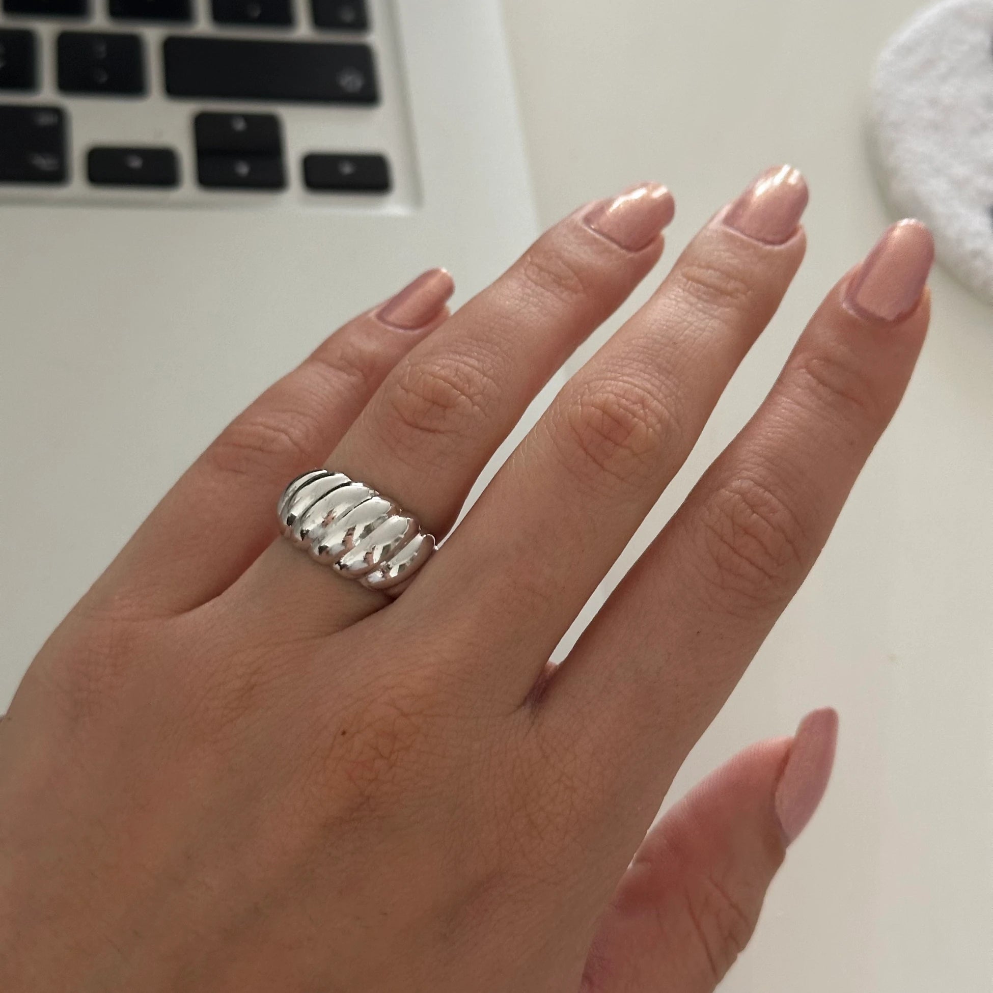 Burgu Gümüş Renk Yüzük