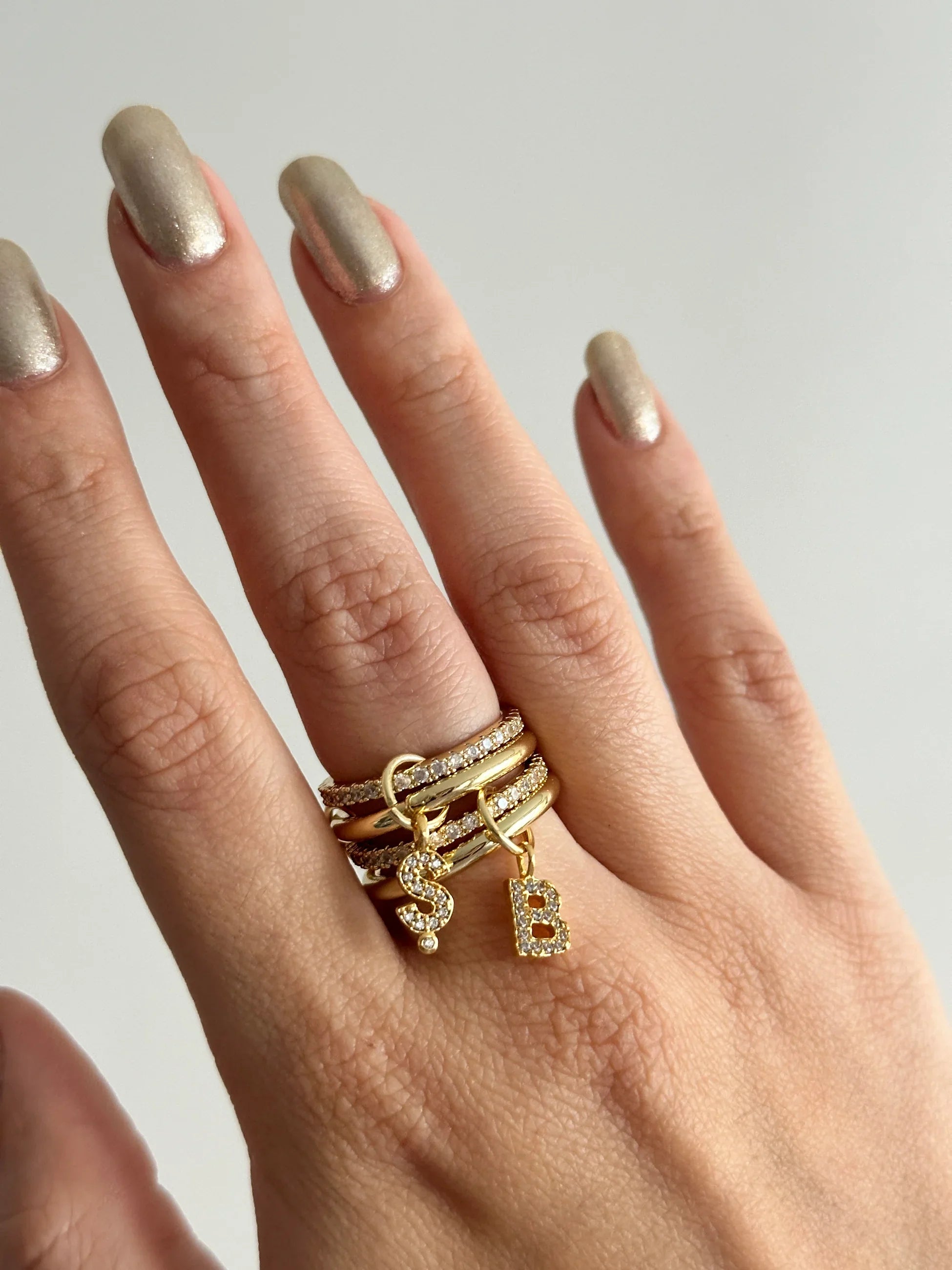 Sen ve O' Baş Harfleriniz Spinelli 4'Lü Gold Kadın Yüzük