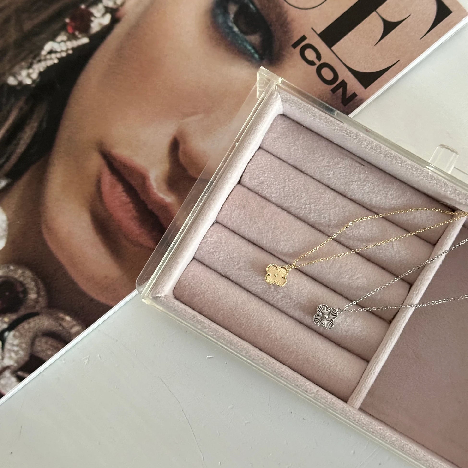 Mini One Cleef Kolye