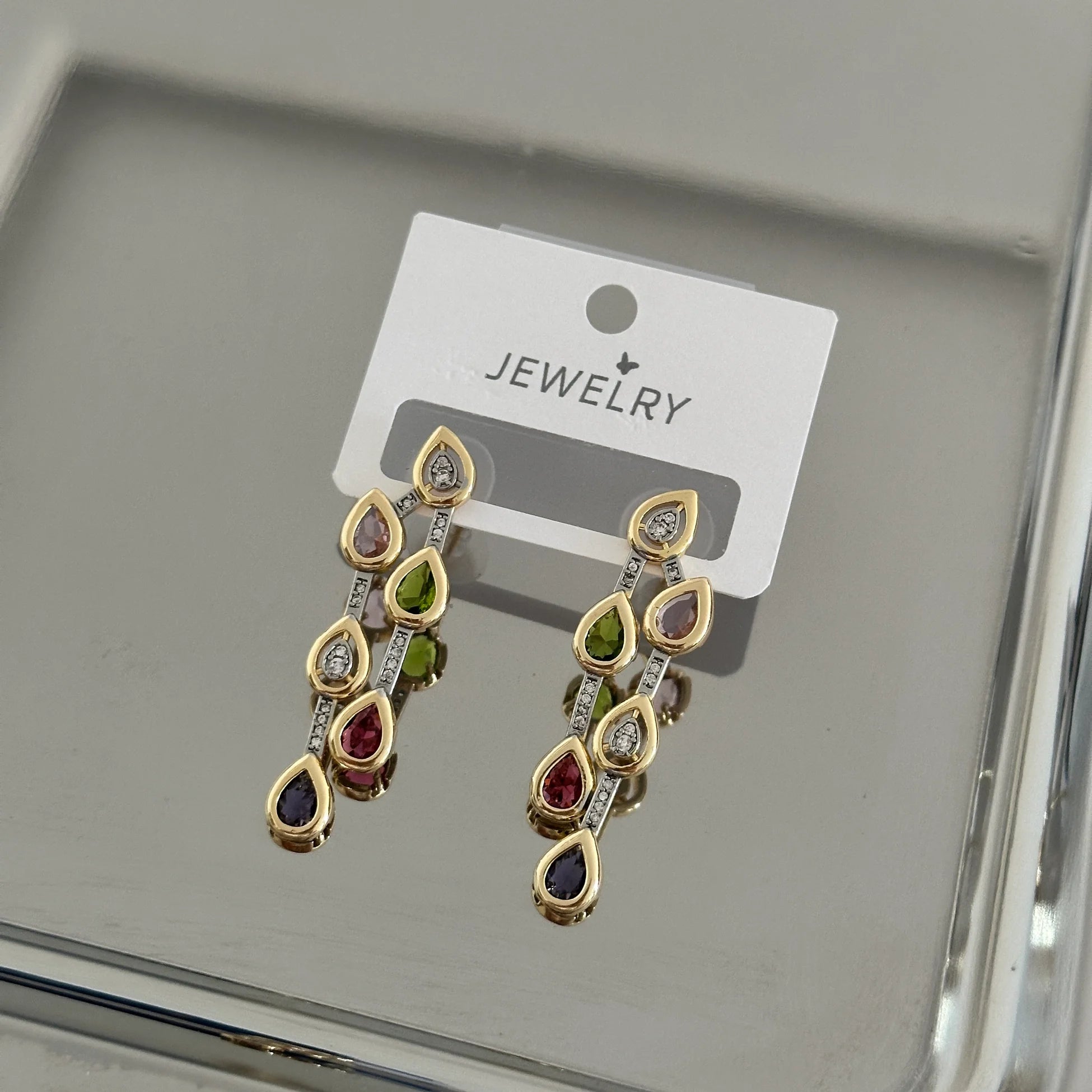 Renli Su Damlası Tasarım Kadın Küpe