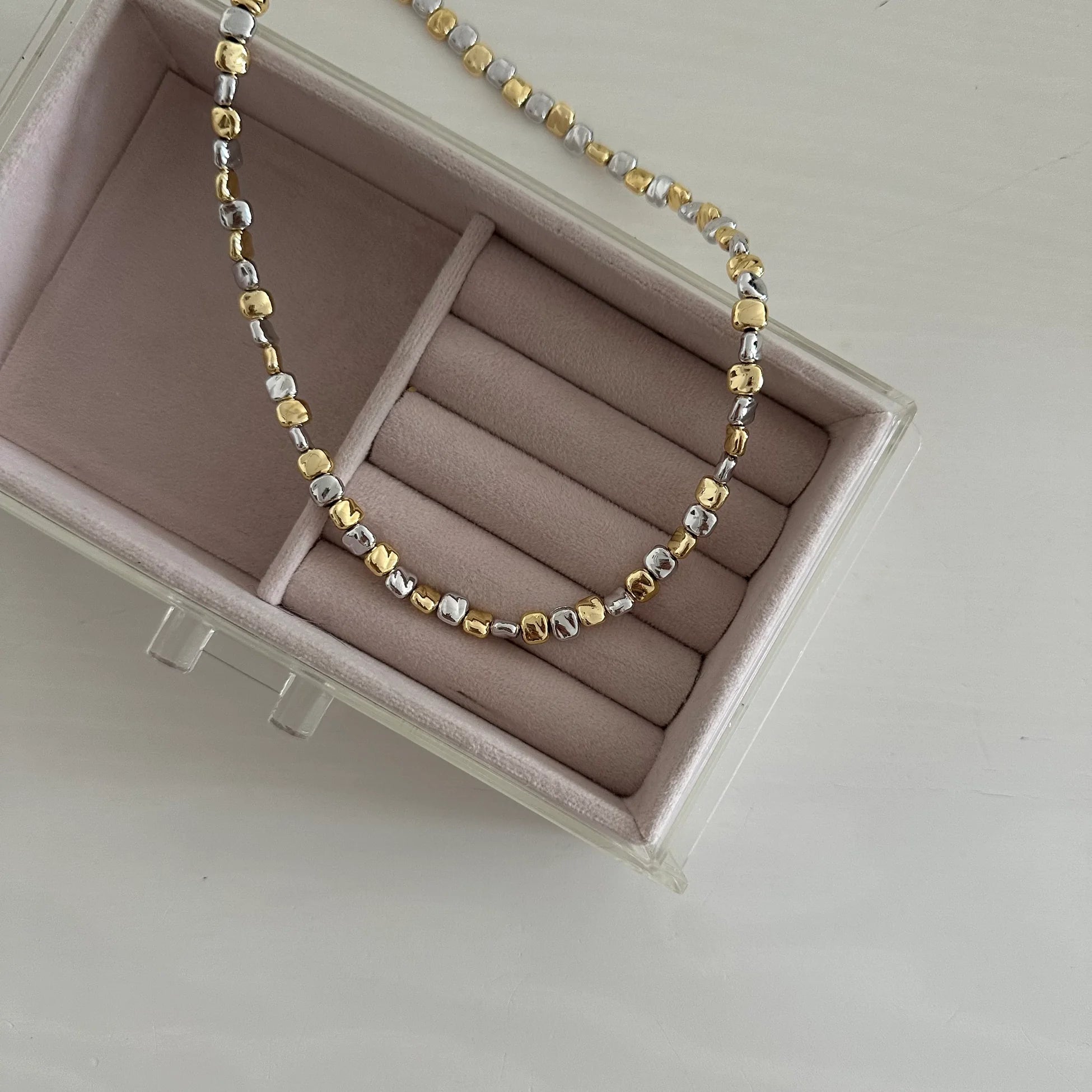 Çakıl Taş Boncuk Kolye