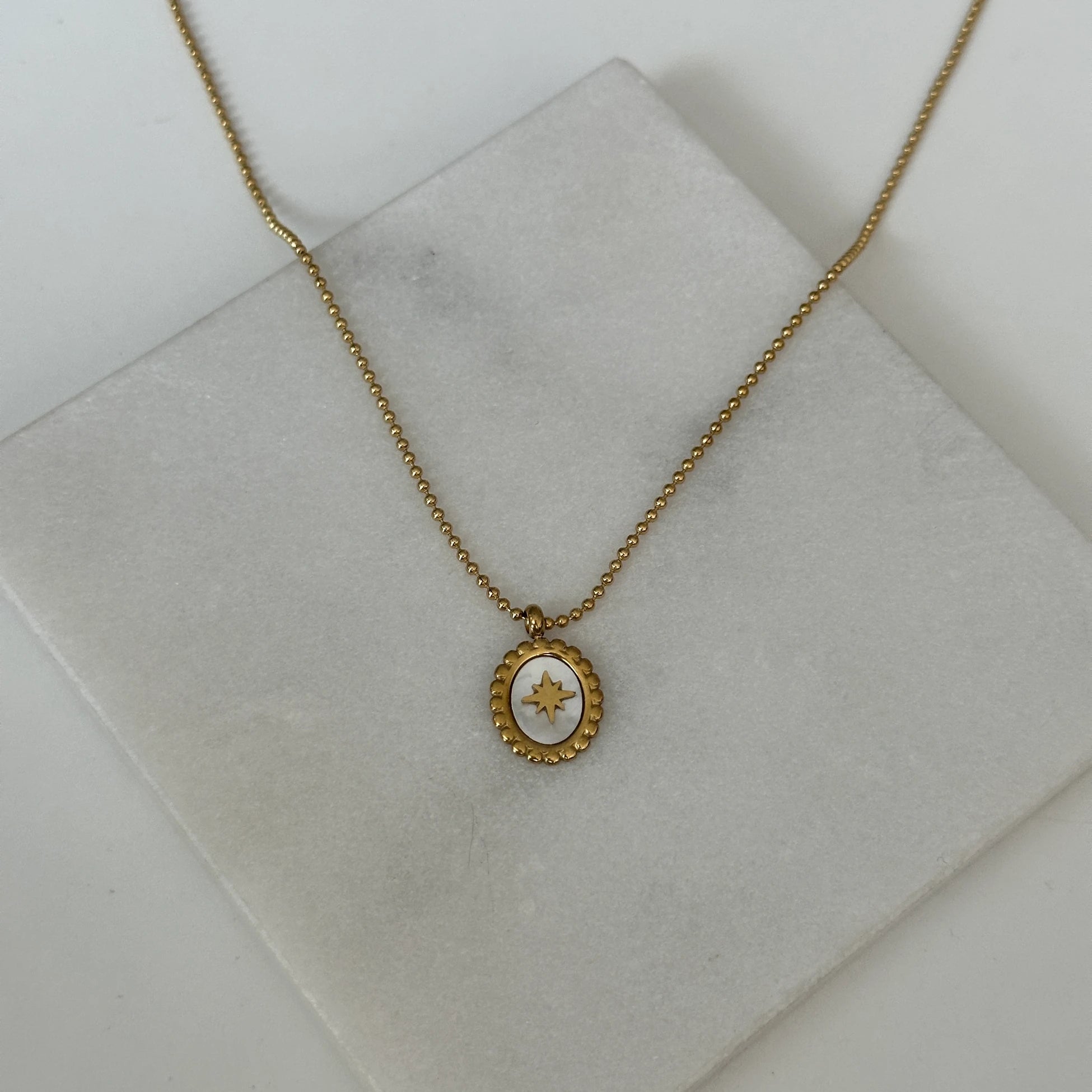 Mini Sedefli Kutup Yıldızı Çelik Kadın Kolye