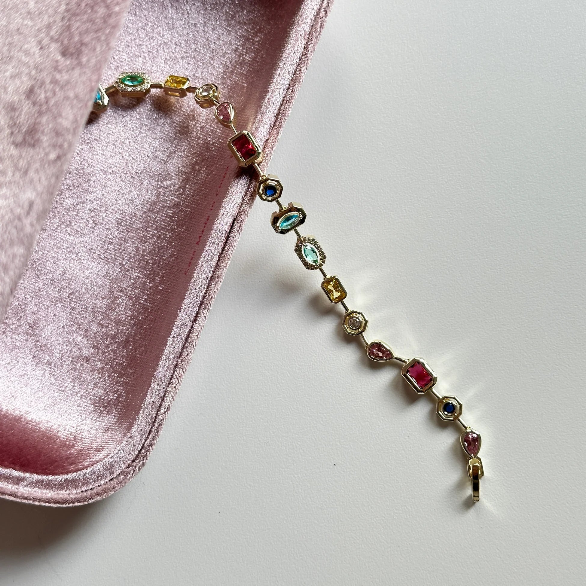 Element Taş Kadın Bileklik