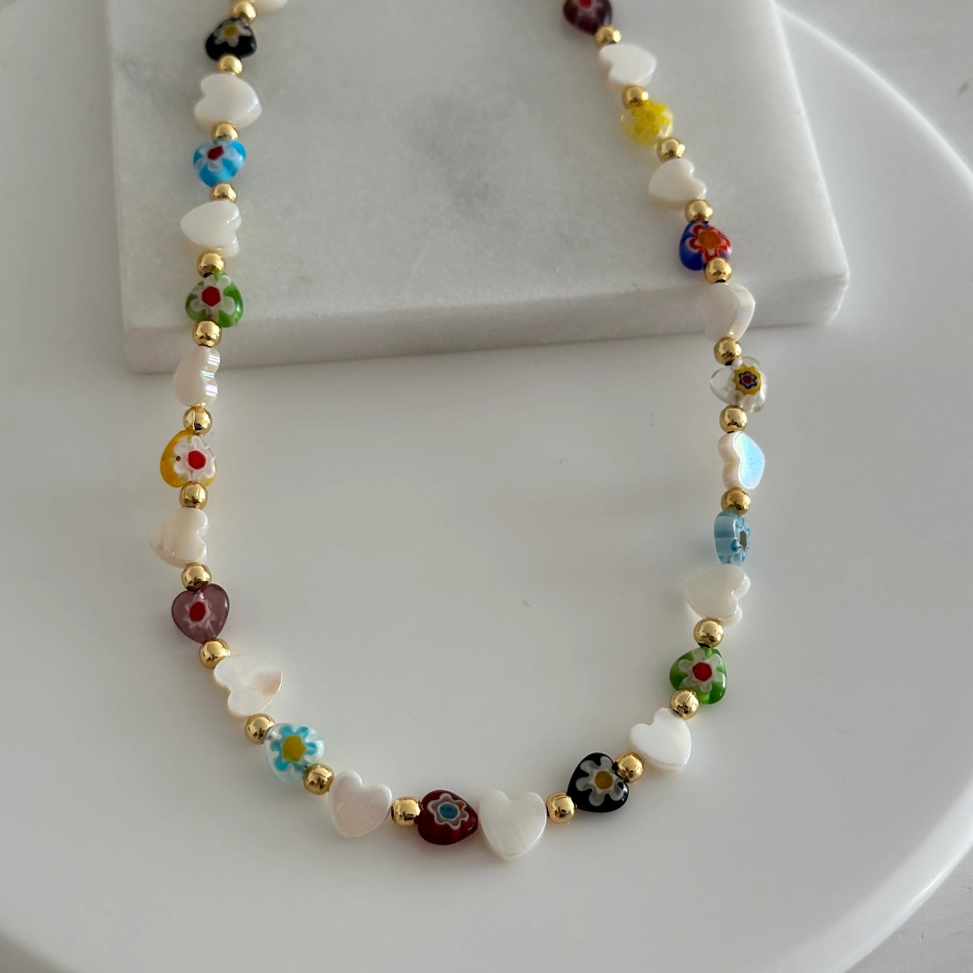 Sedefli Kalp Taş Etnik Tasarım Kolye