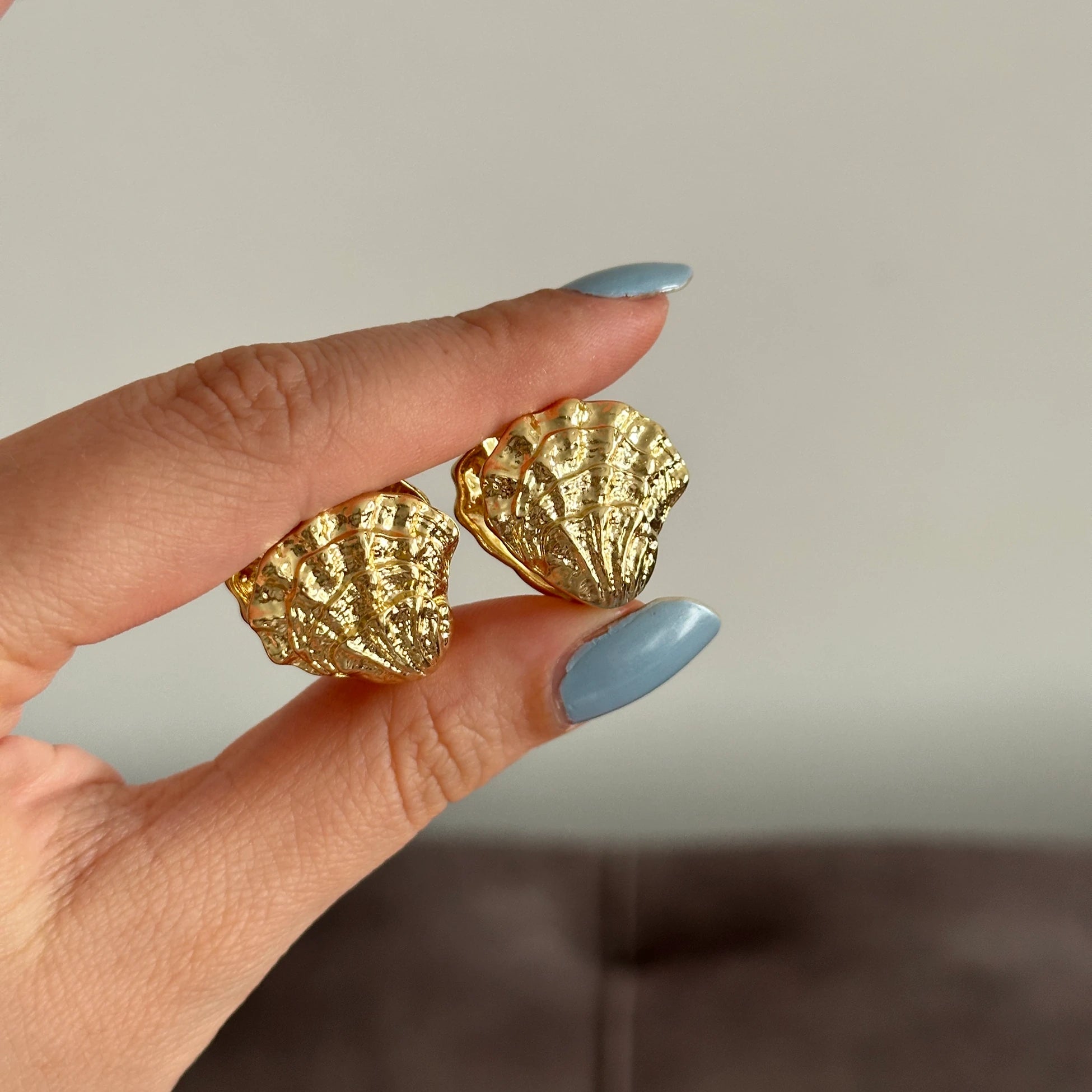 Minimal Çift Taraflı İstiridye Kabuk Kadın Kolye