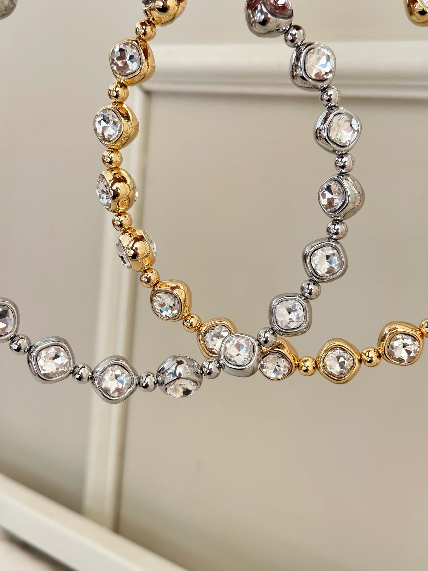 Zirkon Taş Choker Kadın Kolye