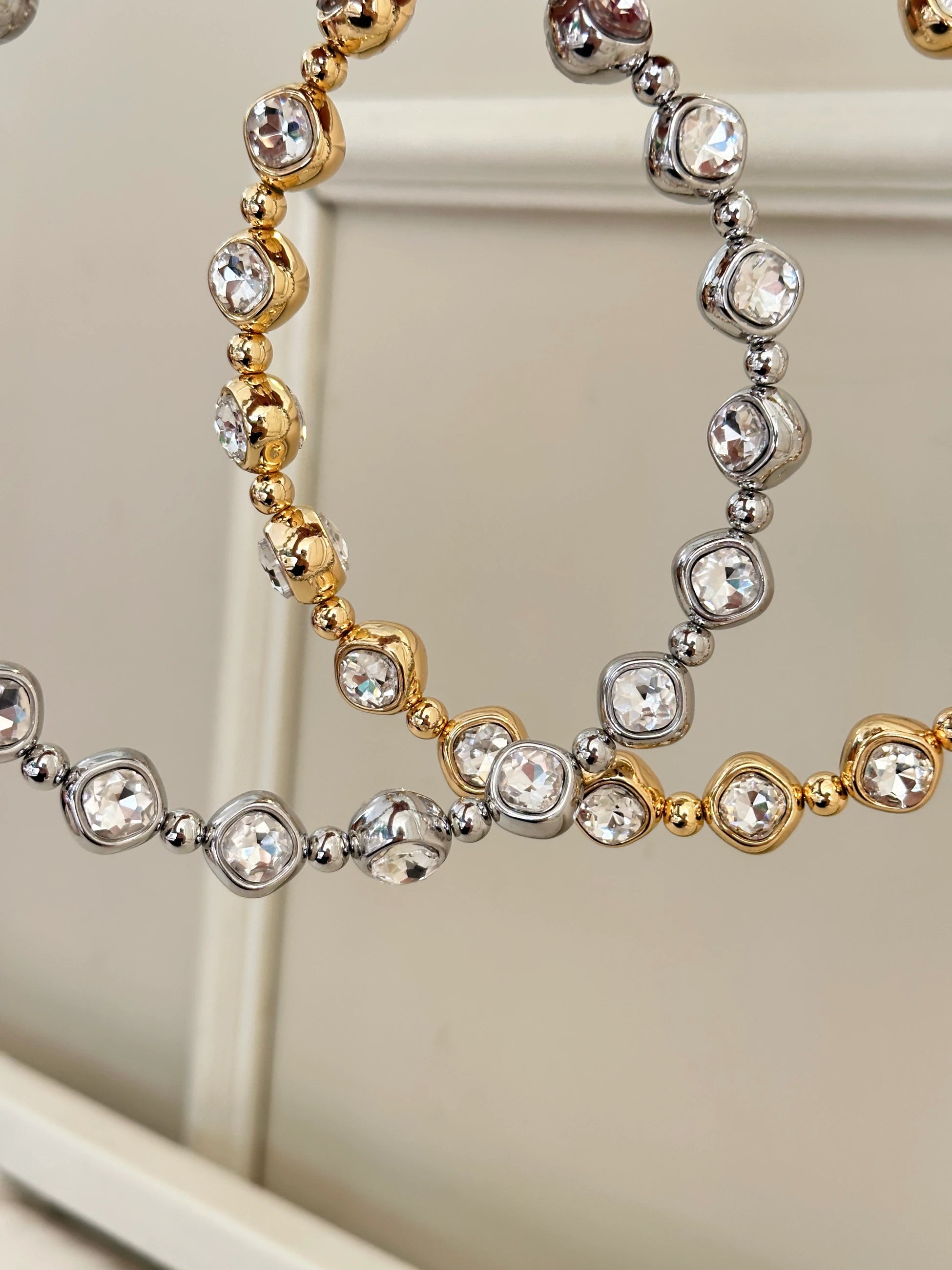 Zirkon Taş Choker Kadın Kolye