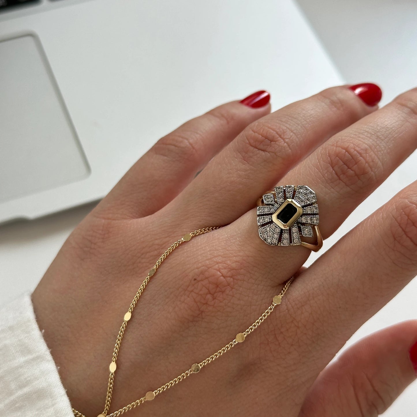 Siyah Taş Zirkon Kadın Yüzük