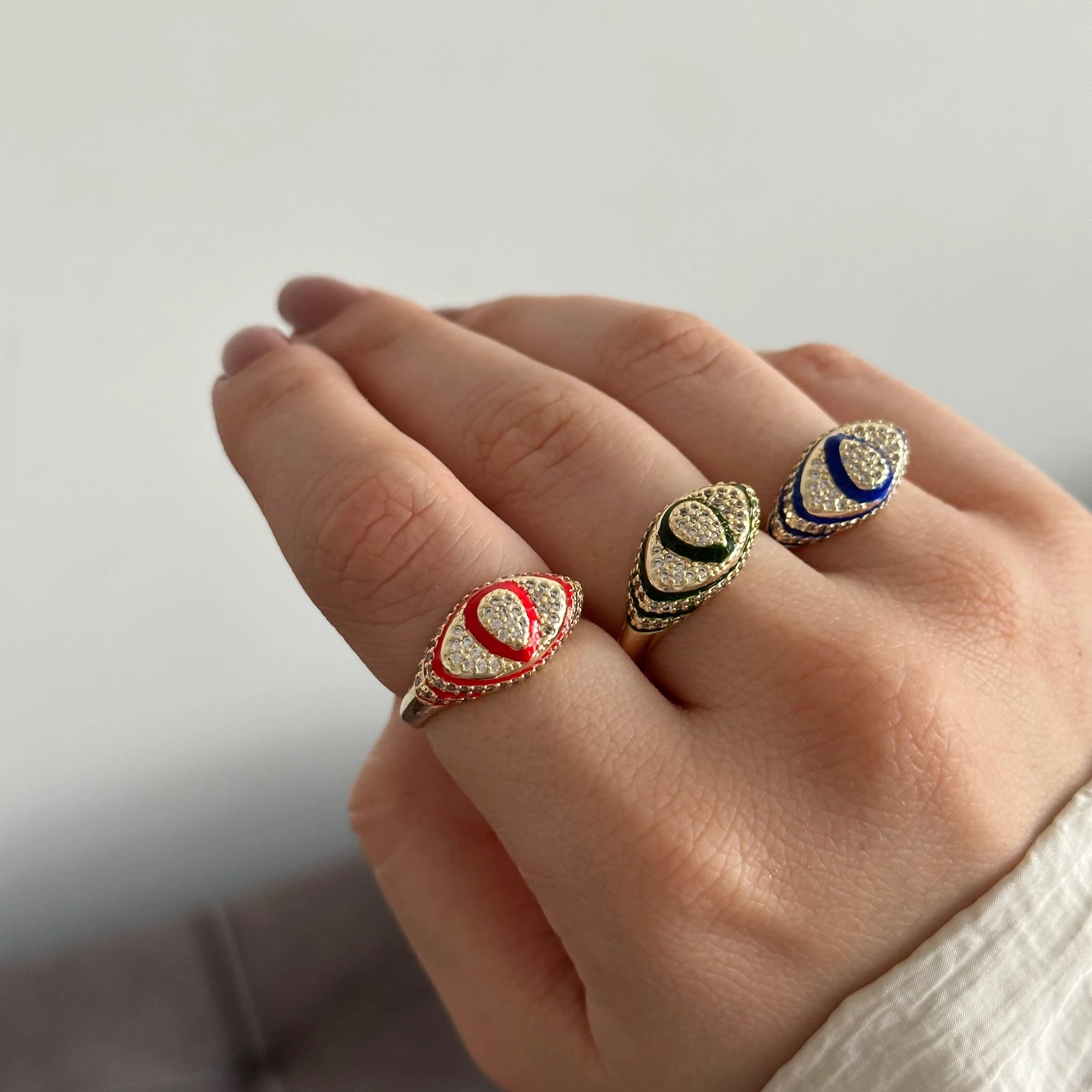 Renkli Medusa Göz Kadın Yüzük