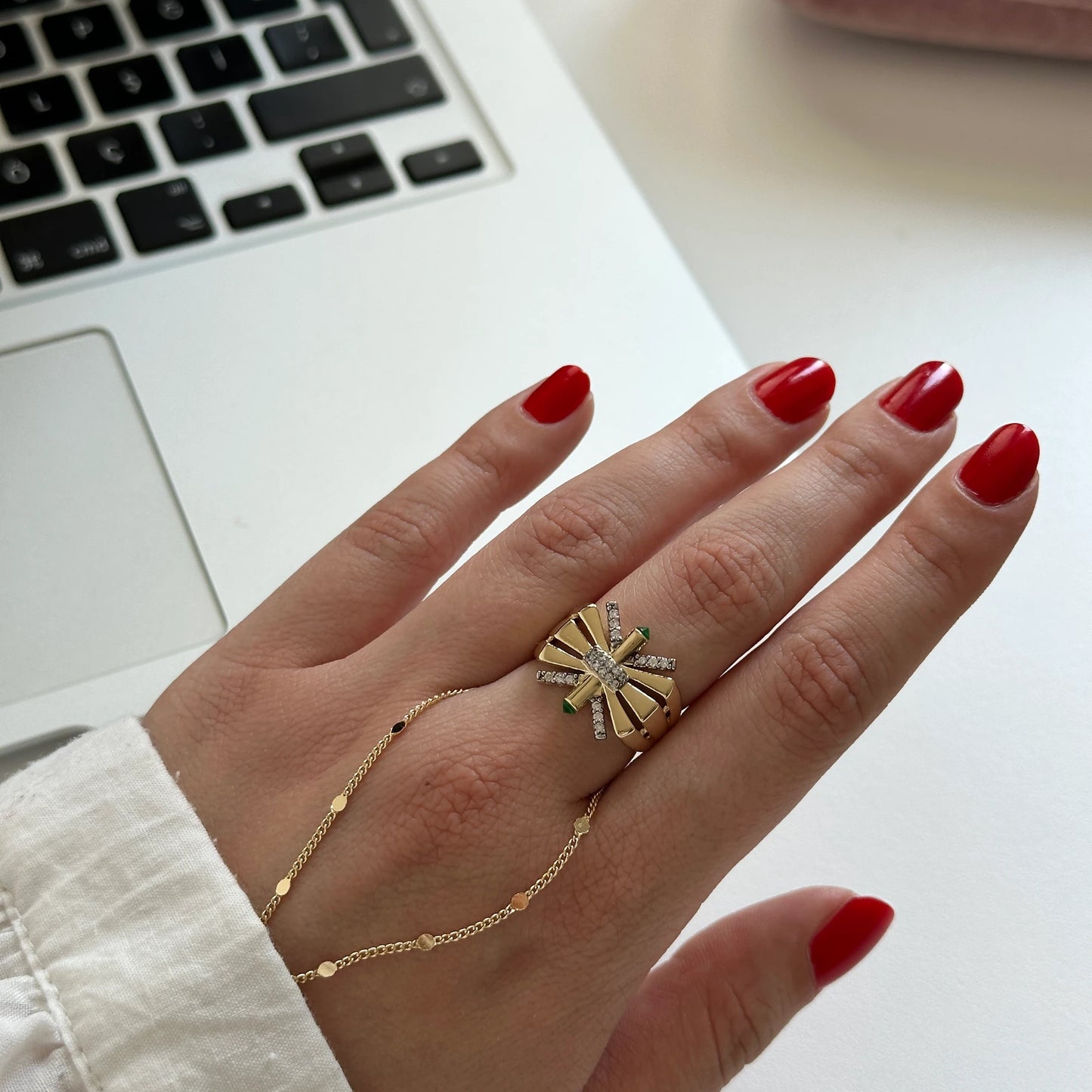 Yeşil Taş Tasarım Kadın Yüzük