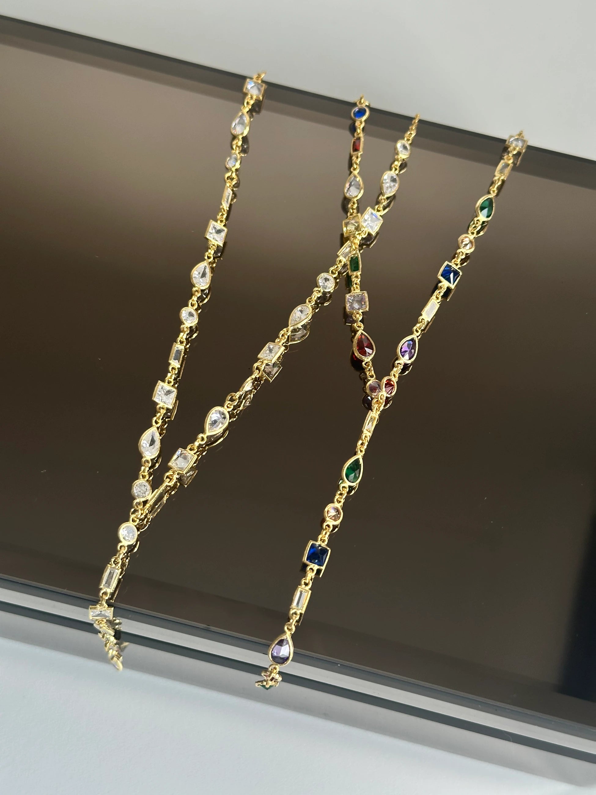 Asimetrik Taşlı Y Dekolte Kolye (925 Ayar Gümüş)