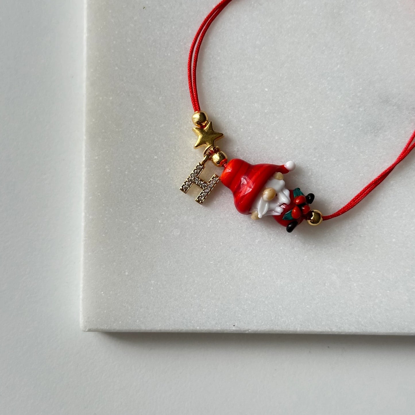 Yılbaşı Elf Murano Cam Boncuk Kişiye Özel Harf Kadın Şans Bilekliği