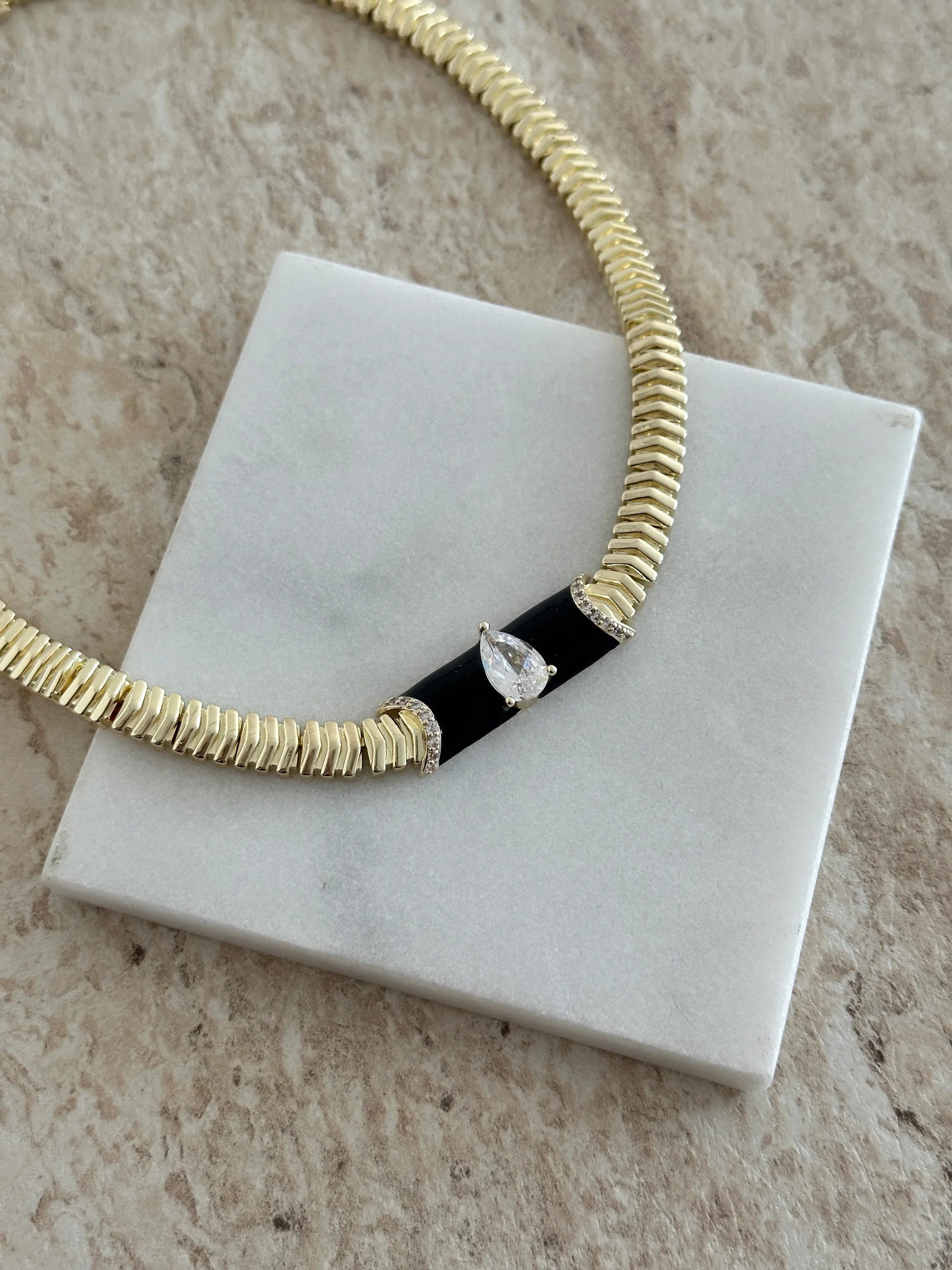 Siyah Damla Zirkon Taş Kadın Kolye