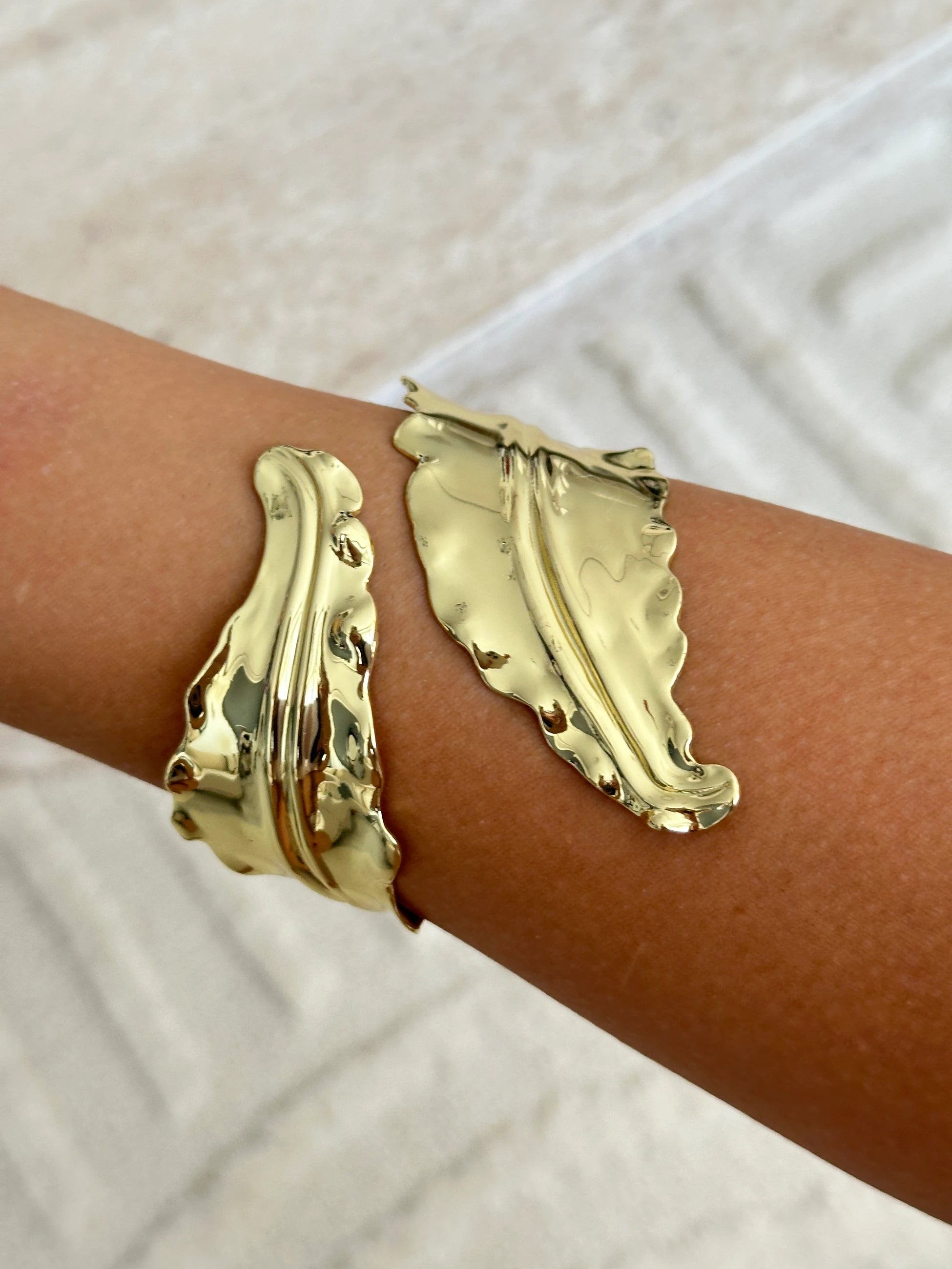 Yaprak Uçlu Sarmaşık Bilezik