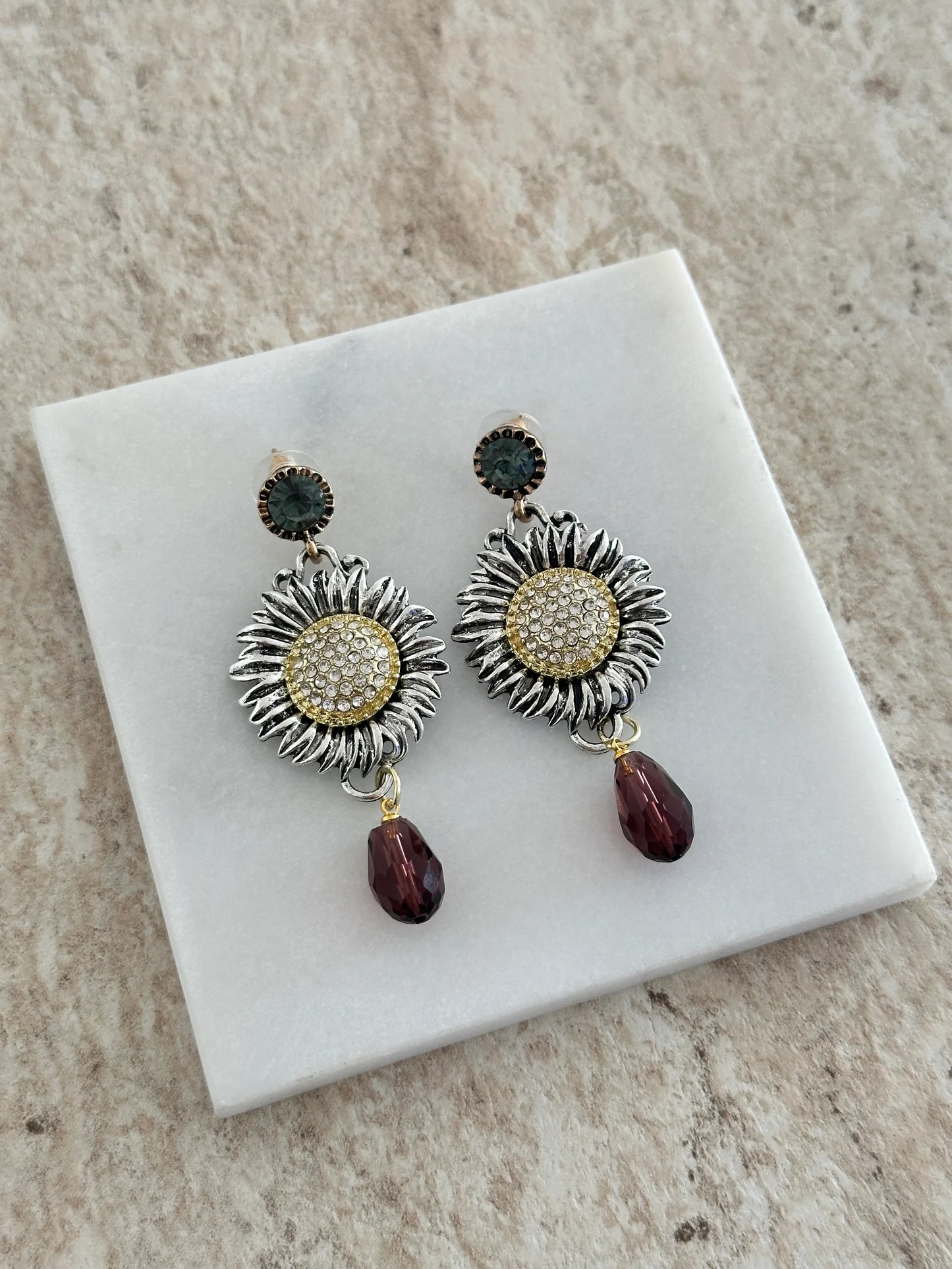 Gümüş Ay Çiçeği Kadın Küpe