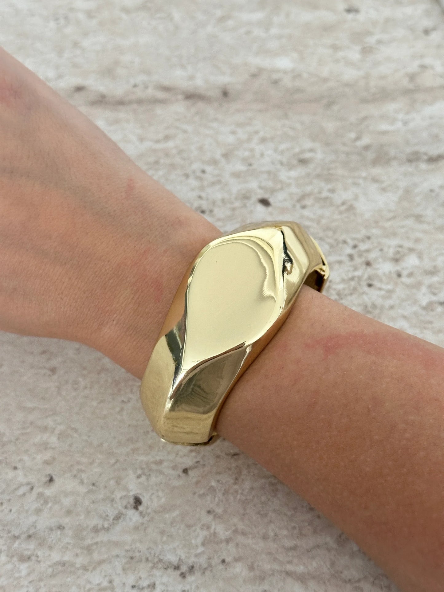 Kalın Altın Kaplama Kelepçe Kadın Bilezik