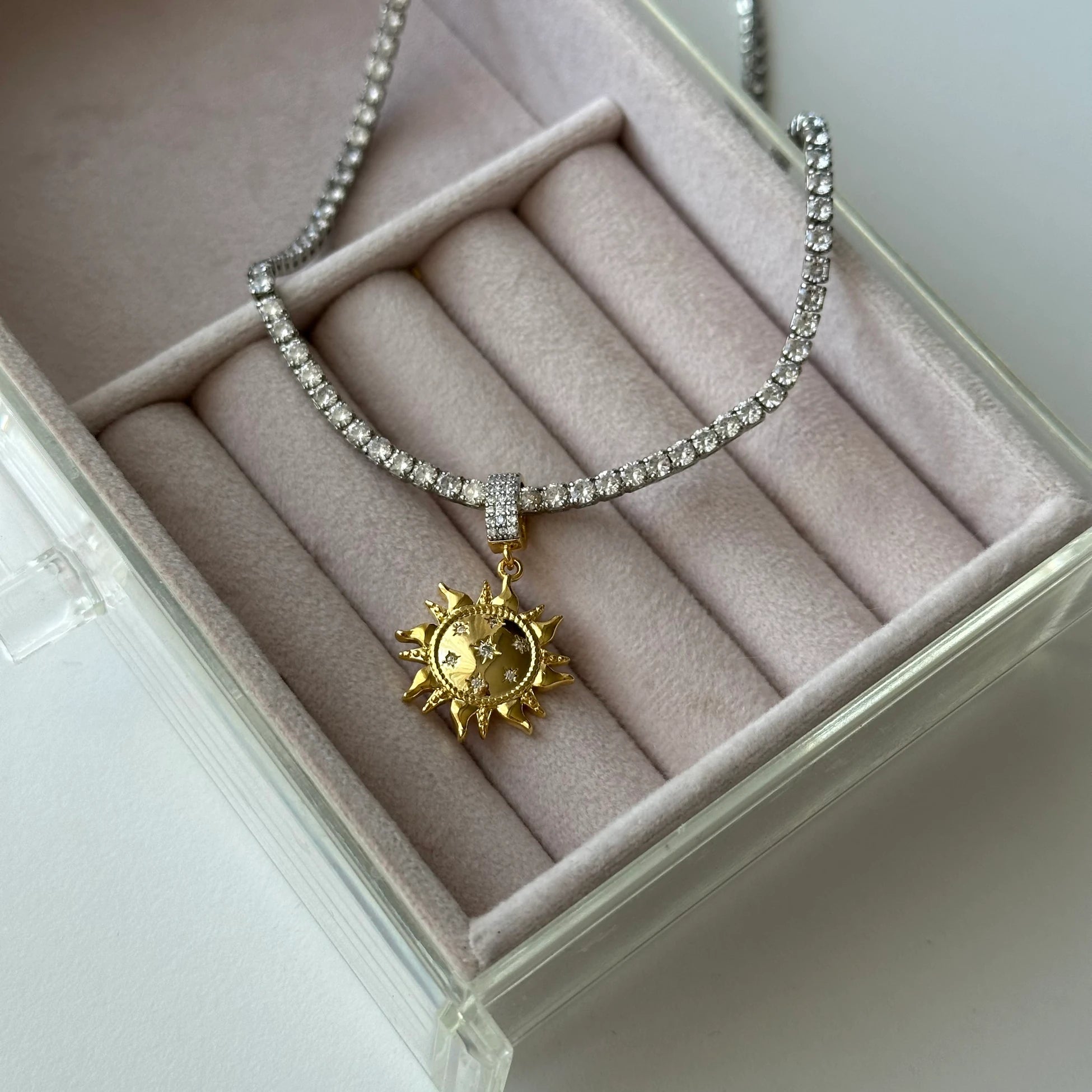 Güneş Su Yolu Kolye