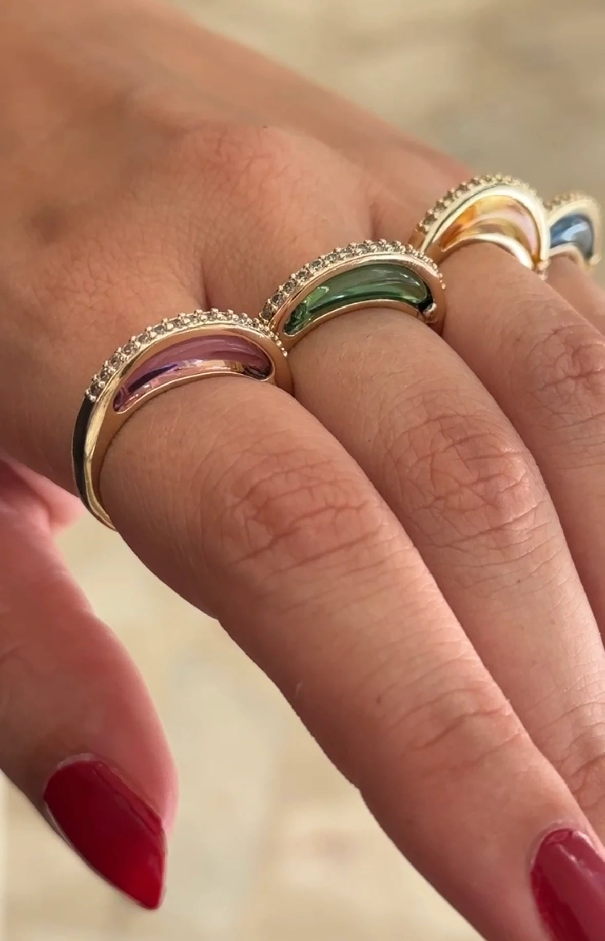 Renkli Saydam Taş Kadın Yüzük