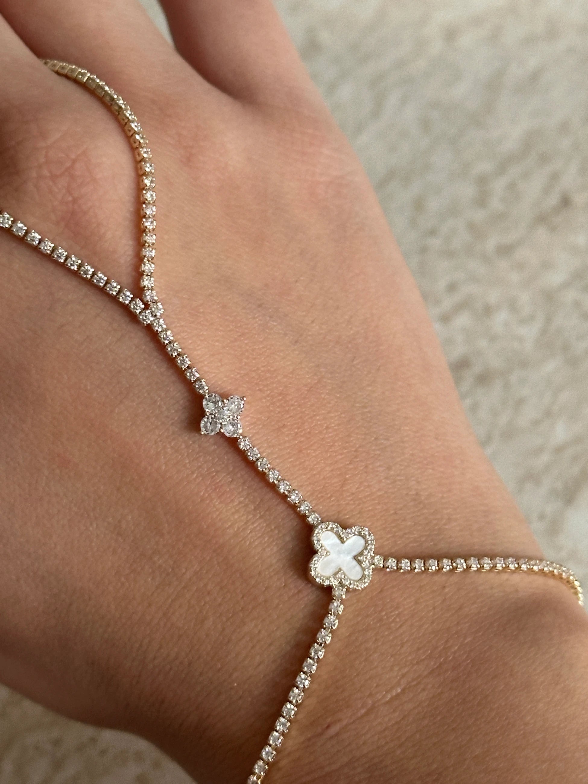 Mineli Çiçek Su Yolu Kadın Şahmeran