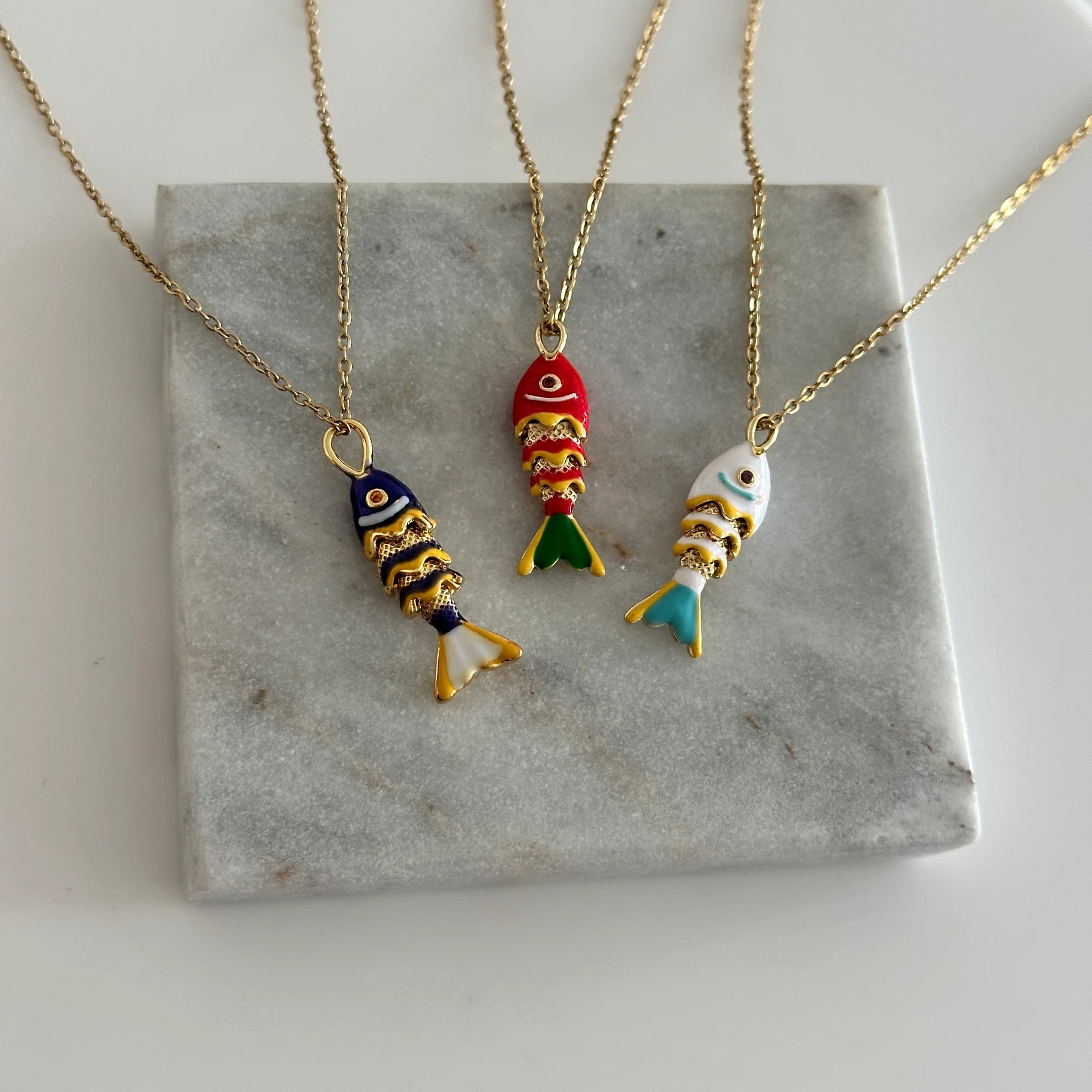 Hareketli Balık Çelik Kolye